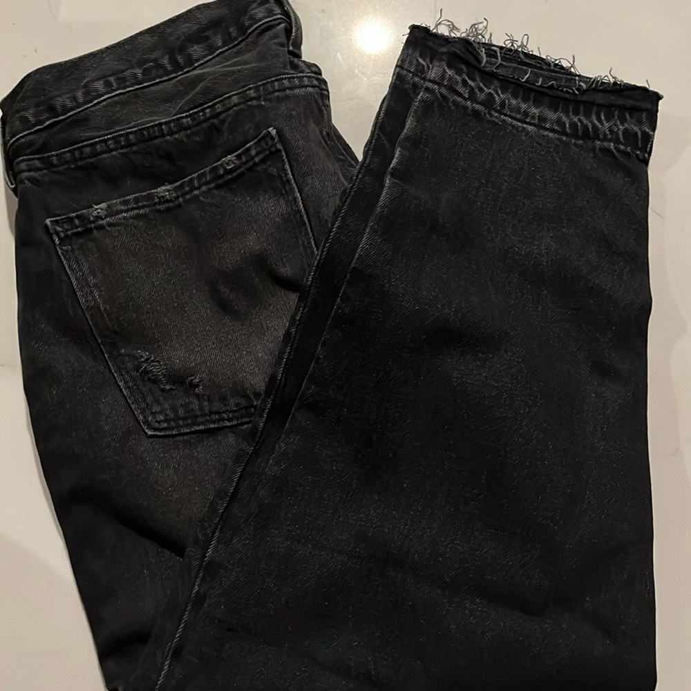 SLOUCHY TAPERED JEANS